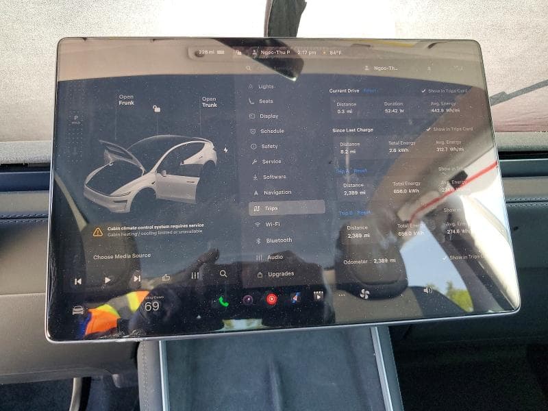 2026 TESLA MODEL Y 9