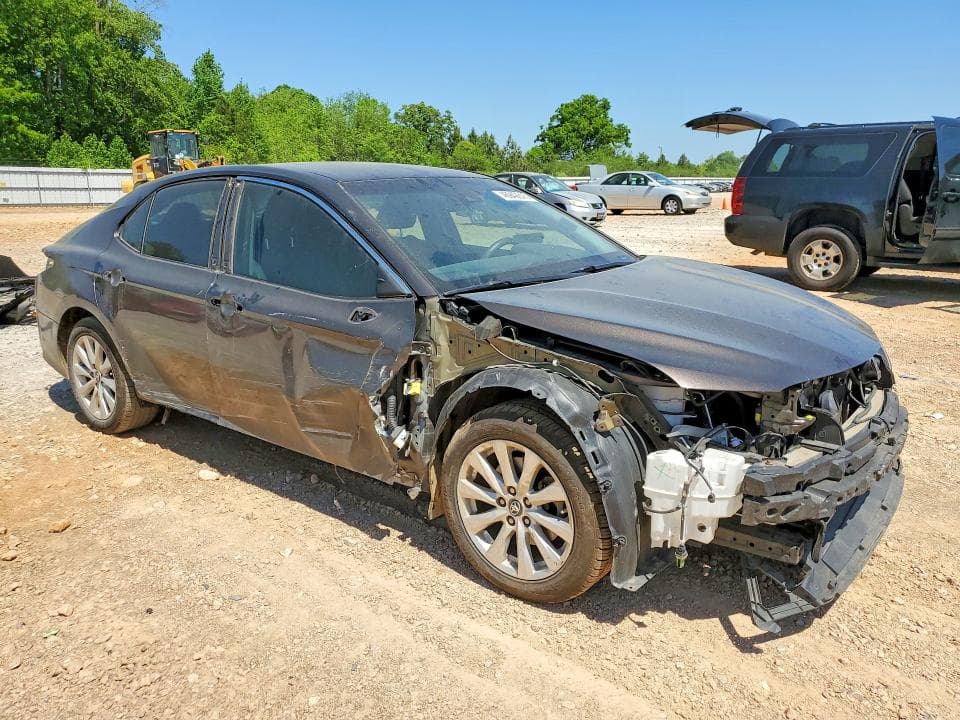 2018 TOYOTA CAMRY LE LE 4