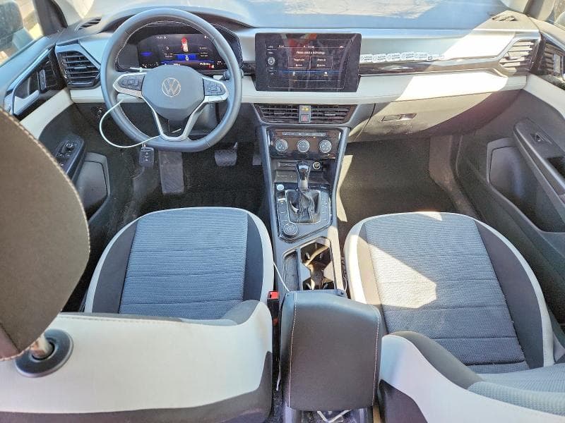 2025 VOLKSWAGEN TAOS S S 8