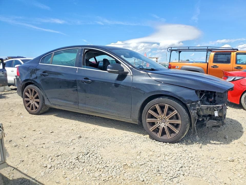 2018 VOLVO S60 INSCRIPTION INSCRIPTION 4