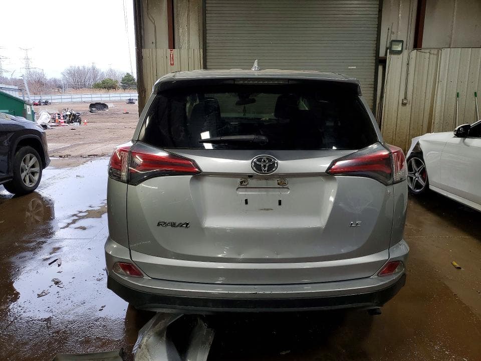 2018 TOYOTA RAV4 LE 6