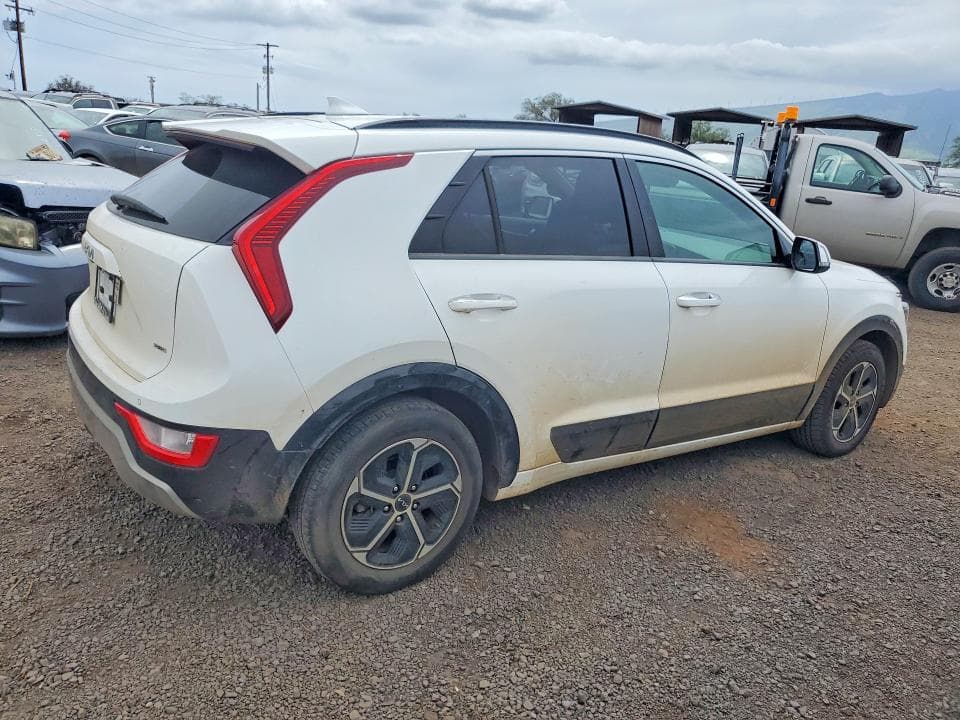 2024 KIA NIRO SX 3