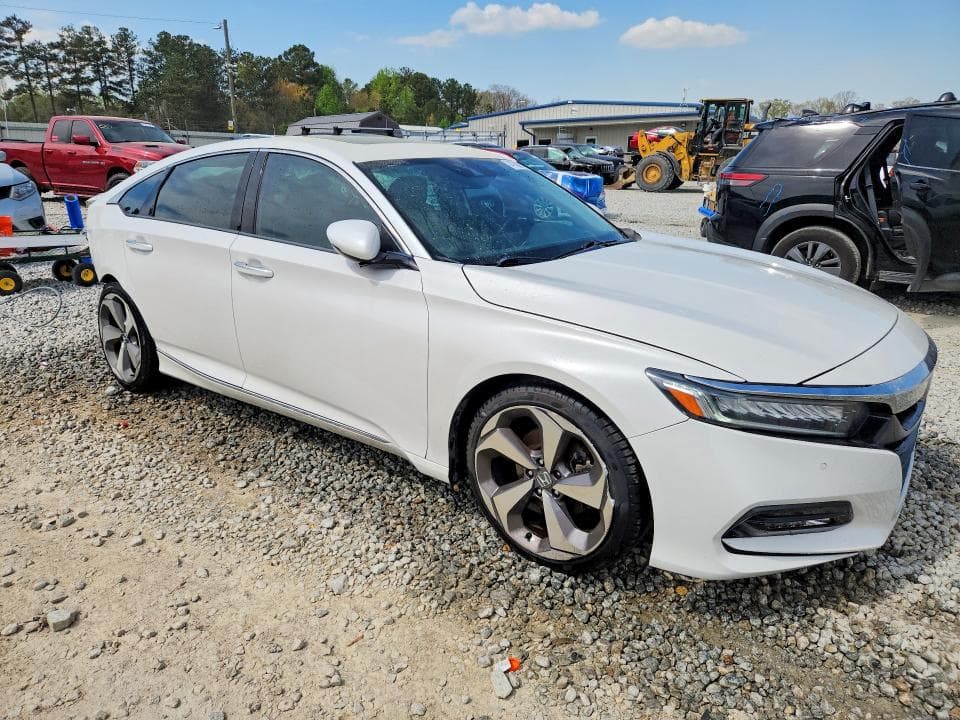 2019 HONDA ACCORD TOURING 4