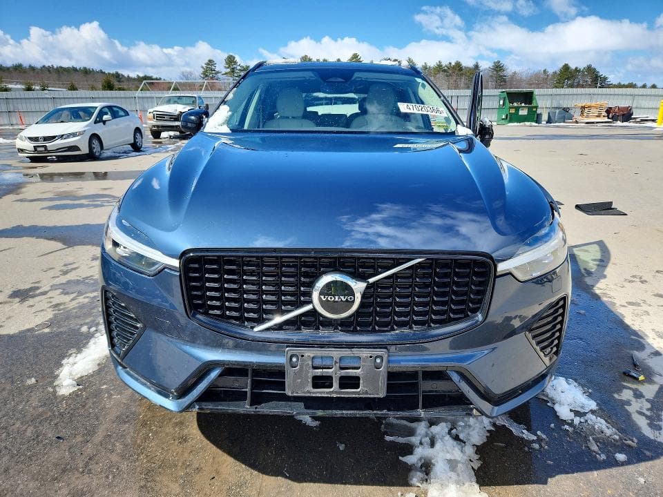 2024 VOLVO XC60 CORE 5