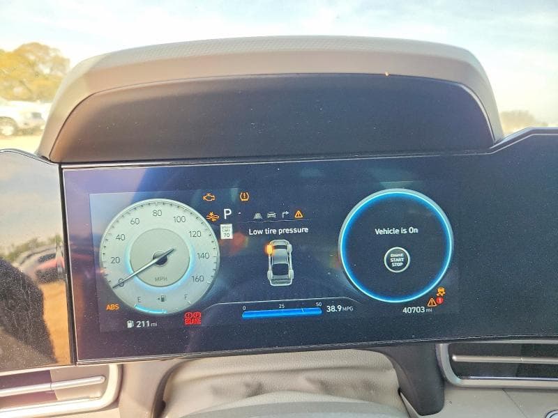 2024 HYUNDAI ELANTRA SEL 9