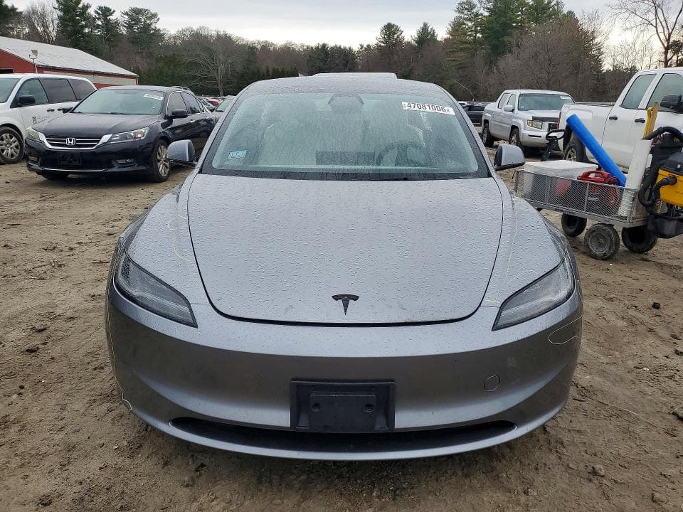2025 TESLA MODEL 3 5