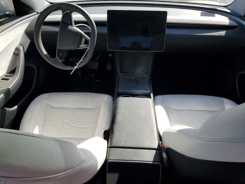 2025 TESLA MODEL 3 8