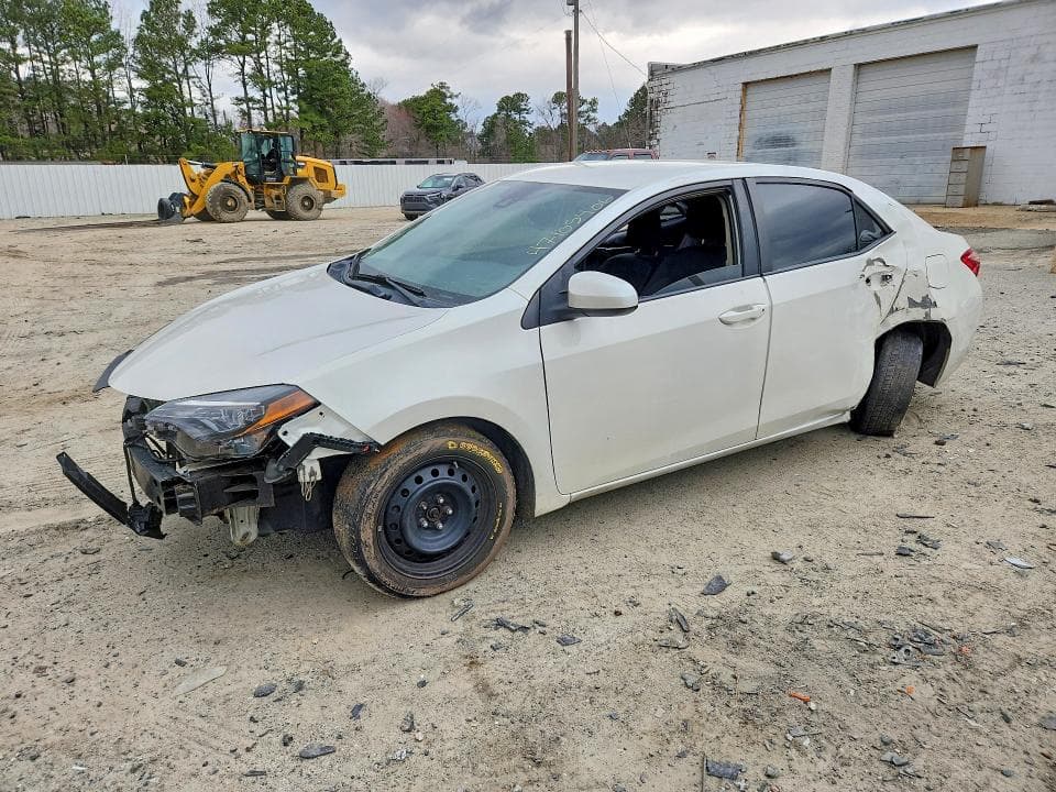 2018 TOYOTA COROLLA LE - 1