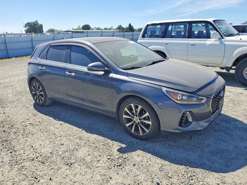 2018 HYUNDAI ELANTRA GT BASE 4