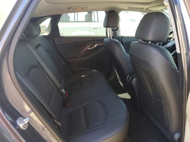 2018 HYUNDAI ELANTRA GT BASE 10