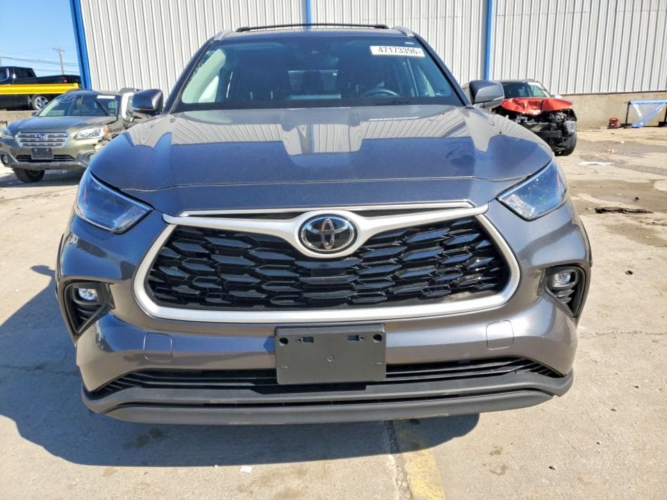 2023 TOYOTA HIGHLANDER XLE 5