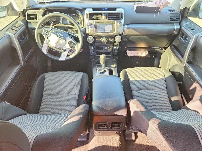 2018 TOYOTA 4RUNNER SR5 SR5 8