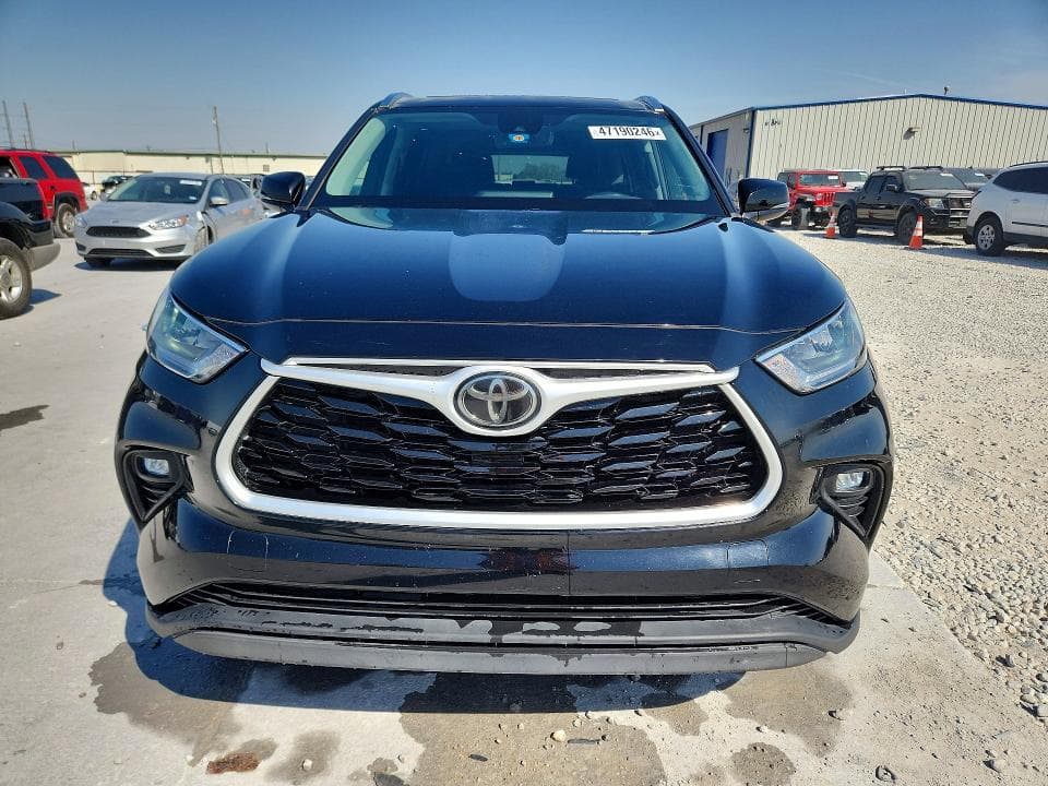 2020 TOYOTA HIGHLANDER XLE 5