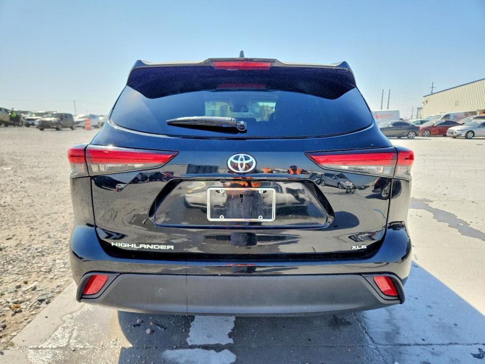 2020 TOYOTA HIGHLANDER XLE 6