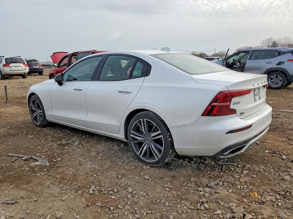2019 VOLVO S60 T6 R-DESIGN T6 R-DESIGN 2