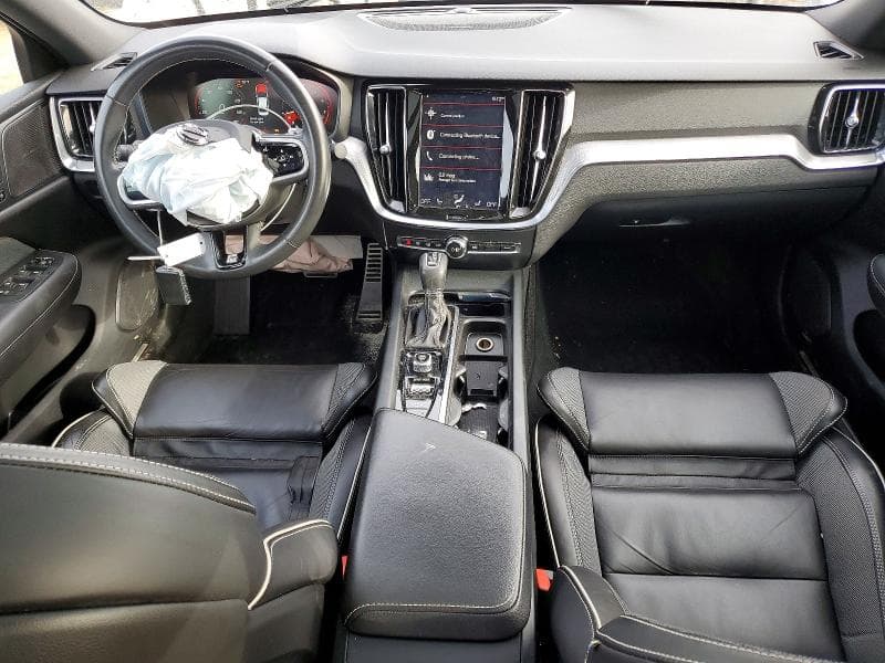 2019 VOLVO S60 T6 R-DESIGN T6 R-DESIGN 8