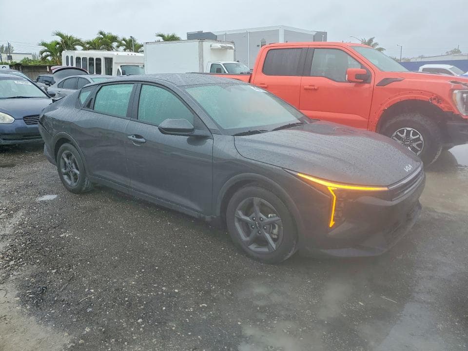 2025 KIA K4 LXS 4