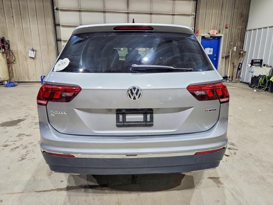 2021 VOLKSWAGEN TIGUAN SE SE 6