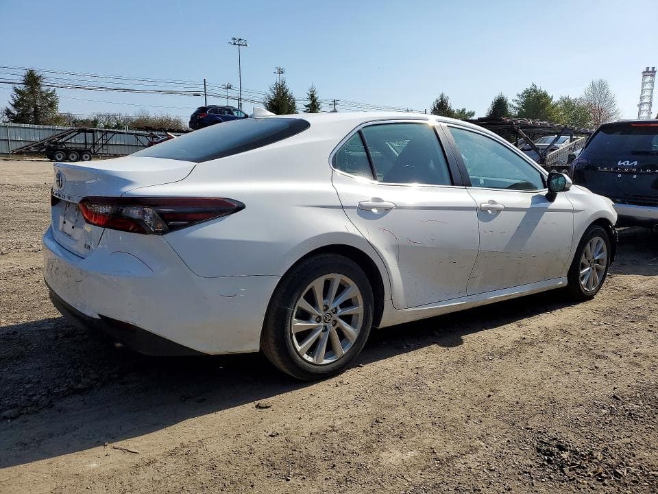 2022 TOYOTA CAMRY LE LE 3