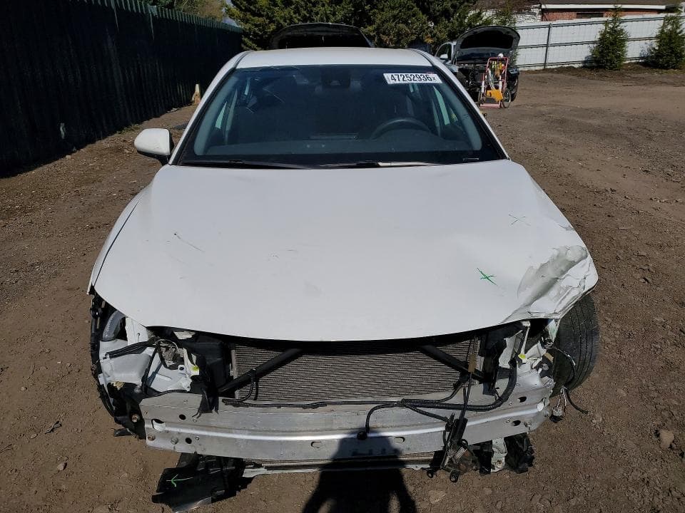 2022 TOYOTA CAMRY LE LE 5