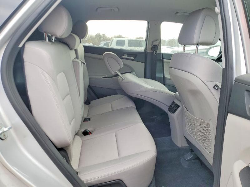 2018 HYUNDAI TUCSON SPORT 10