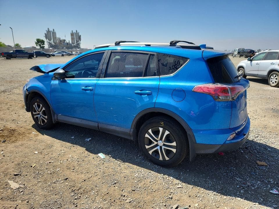 2018 TOYOTA RAV4 LE LE 2