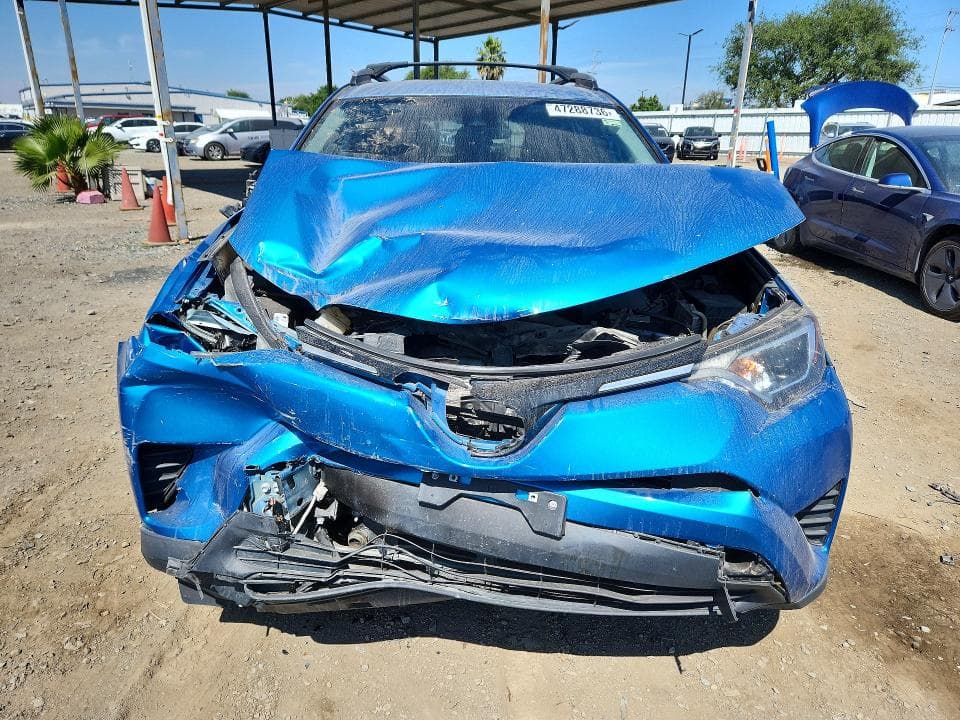 2018 TOYOTA RAV4 LE LE 5