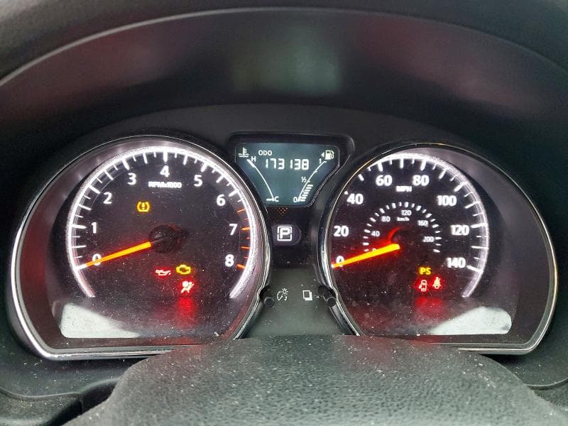 2016 NISSAN VERSA 1.6 SV 1.6 SV 9
