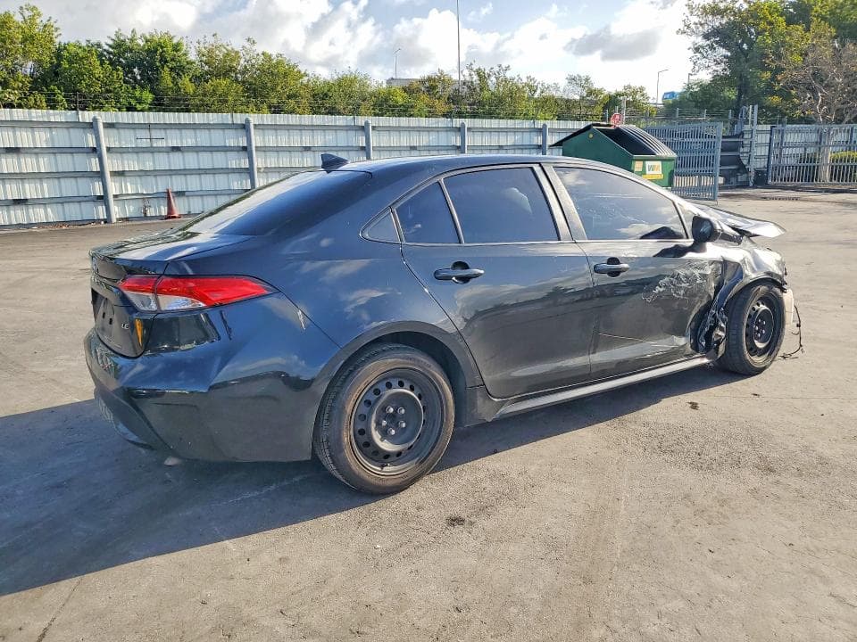 2021 TOYOTA COROLLA LE 3