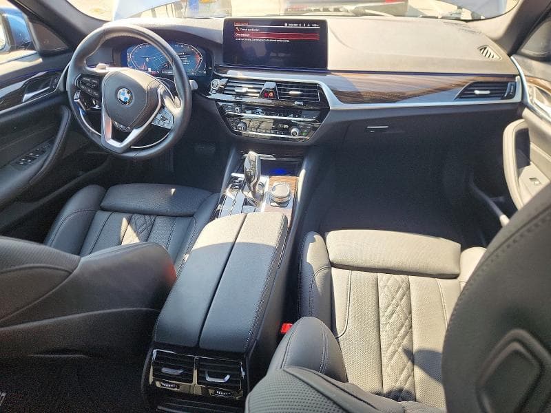 2023 BMW 540 XI 8
