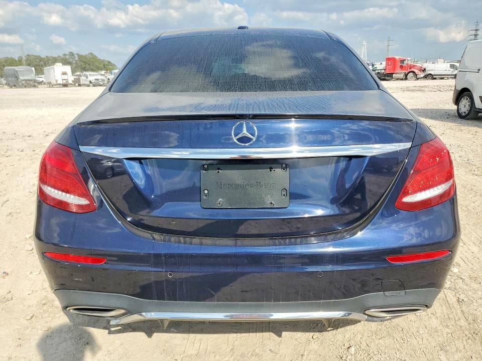 2017 MERCEDES-BENZ E 300 4MATIC 300 4MATIC 7