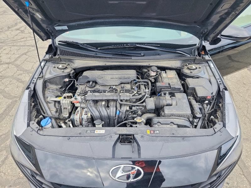 2022 HYUNDAI ELANTRA SE SE 11