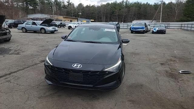 2022 HYUNDAI ELANTRA SE SE 13