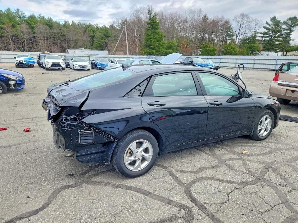2022 HYUNDAI ELANTRA SE SE 3