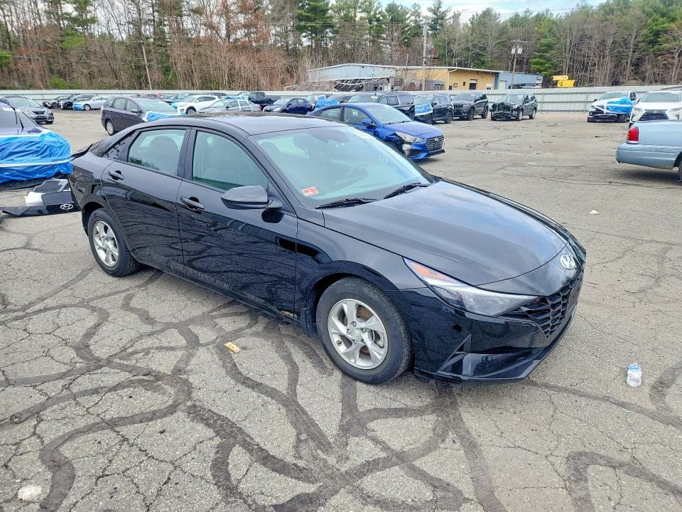 2022 HYUNDAI ELANTRA SE SE 4