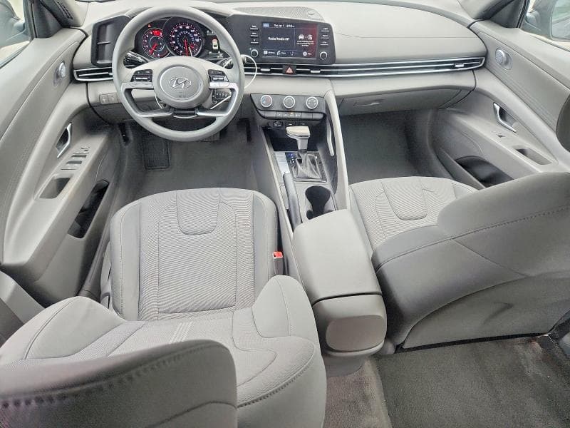 2022 HYUNDAI ELANTRA SE SE 8