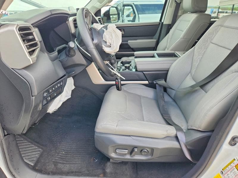 2023 TOYOTA TUNDRA LIMITED HV LIMITED HV 7