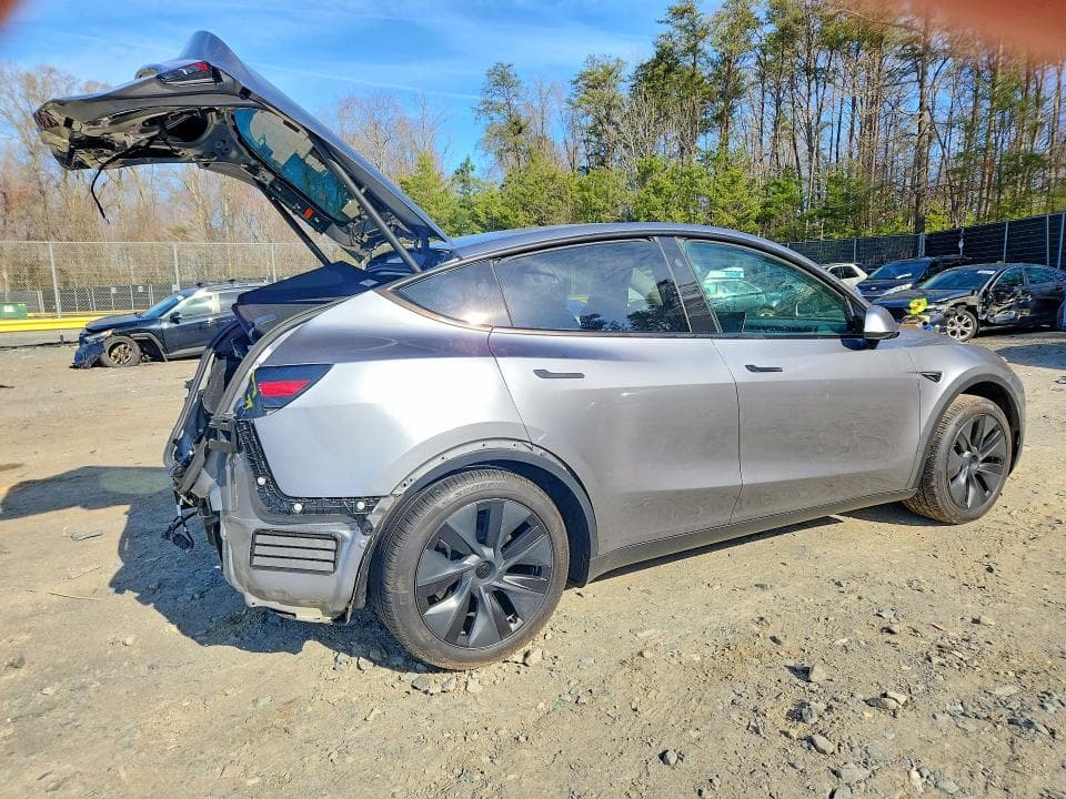 2024 TESLA MODEL Y 3