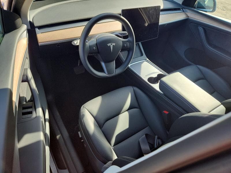 2024 TESLA MODEL Y 8