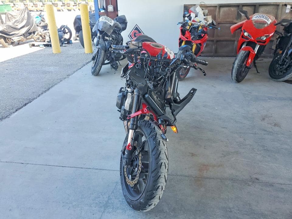 2024 HONDA CBR500 RA 2