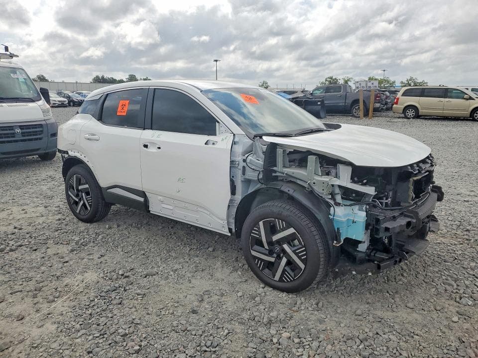 2025 NISSAN KICKS SV 4