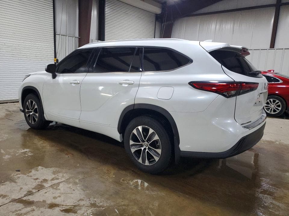 2022 TOYOTA HIGHLANDER XLE XLE 2