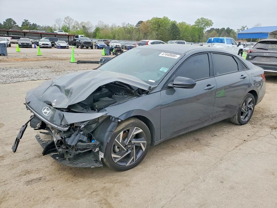 2025 HYUNDAI ELANTRA SEL SPORT 1