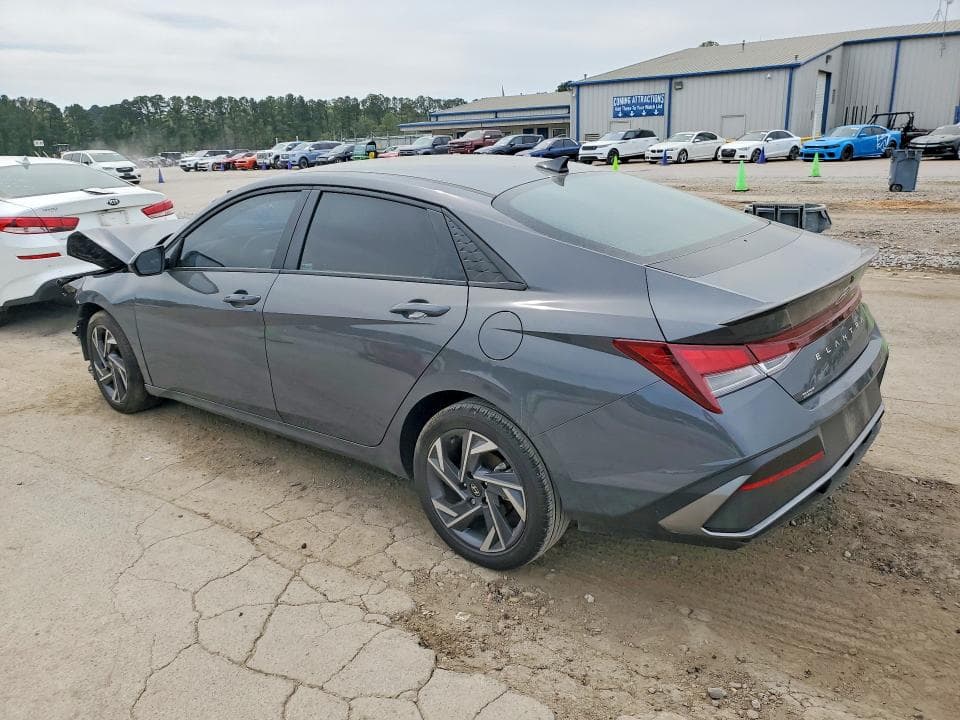 2025 HYUNDAI ELANTRA SEL SPORT 2