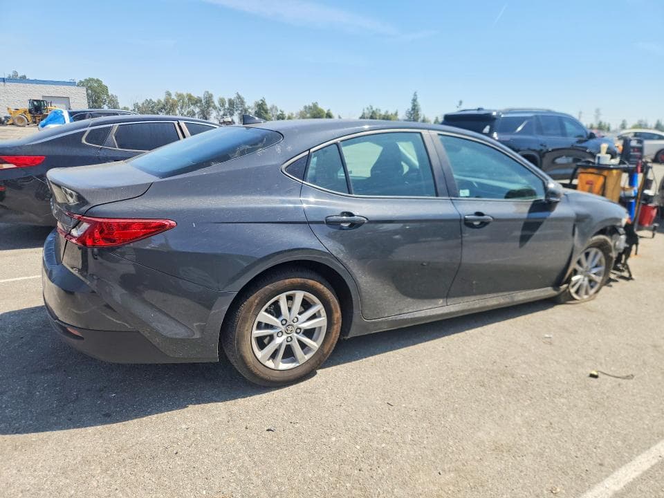 2025 TOYOTA CAMRY LE 3