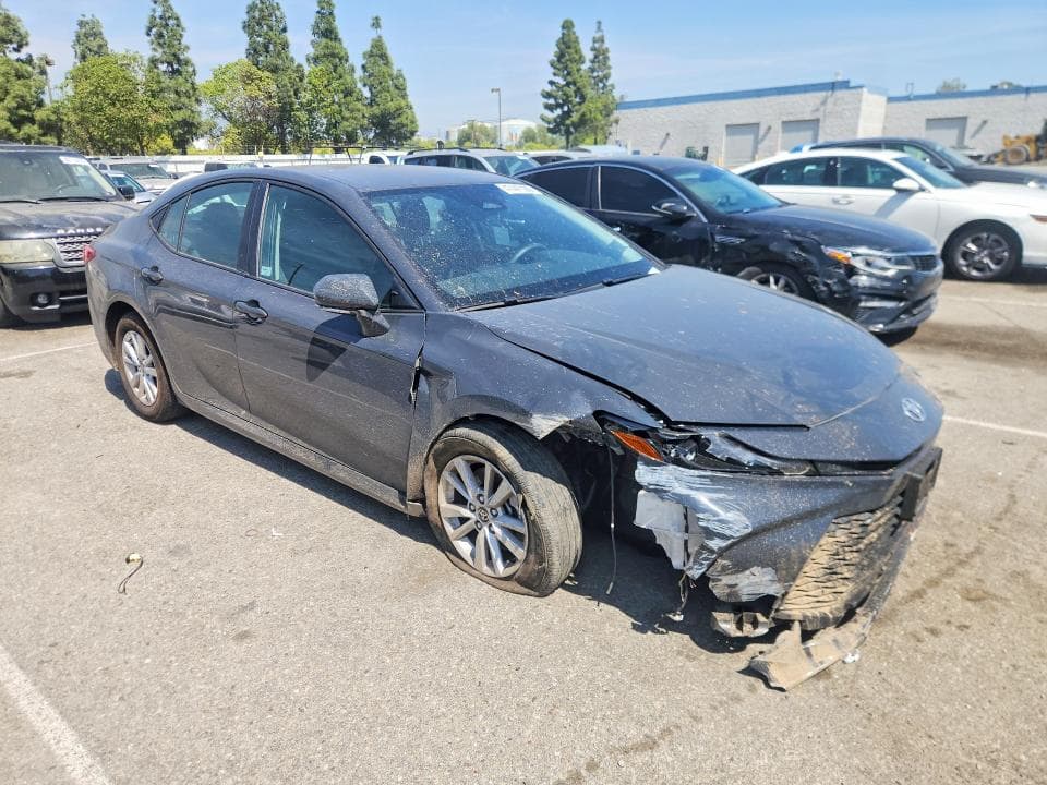 2025 TOYOTA CAMRY LE 4