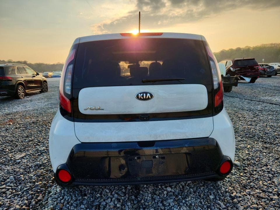 2016 KIA SOUL + 6