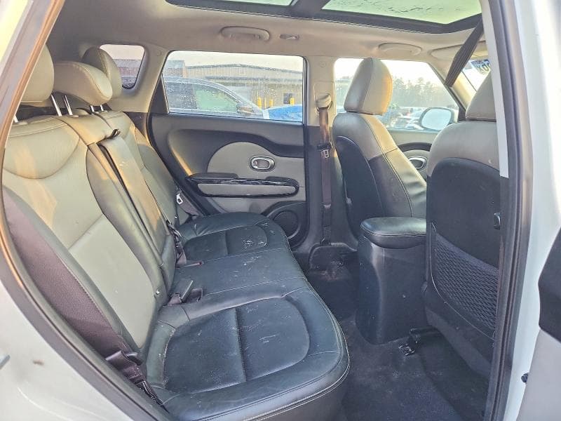2016 KIA SOUL + 10