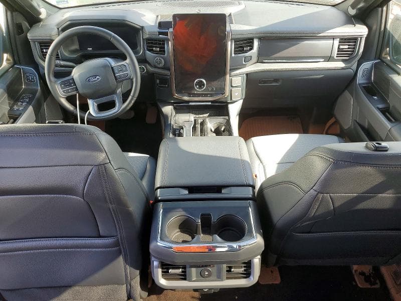 2025 FORD F150 LIGHTNING LARIAT 8