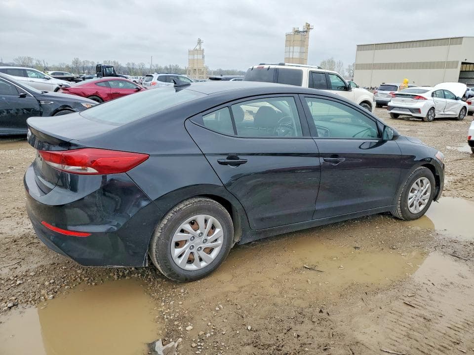2018 HYUNDAI ELANTRA SE SE 3